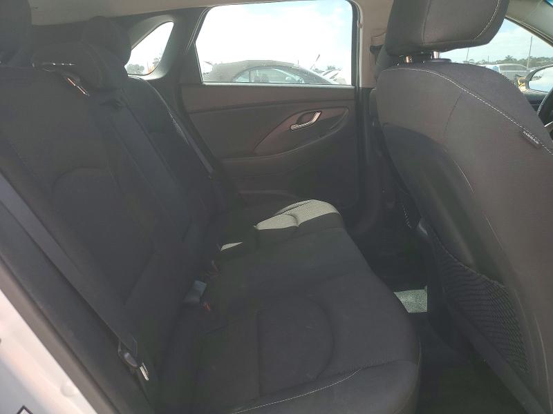 Продажа на аукционе авто 2018 Hyundai Elantra Gt, vin: KMHH35LE5JU063857, номер лота: 50219176