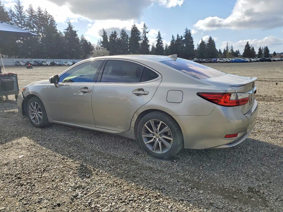 2017 Lexus Es 300h მანქანა იყიდება აუქციონზე, vin: JTHBW1GG9H2135430, აუქციონის ნომერი: 48641346
