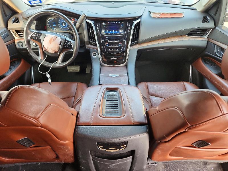 51606656 :رقم المزاد ، 1GYS4JKJ0LR105088 vin ، 2020 Cadillac Escalade مزاد بيع