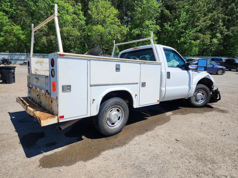 48827246 :رقم المزاد ، 1FTBF2A62BEA23369 vin ، 2011 Ford F250 مزاد بيع