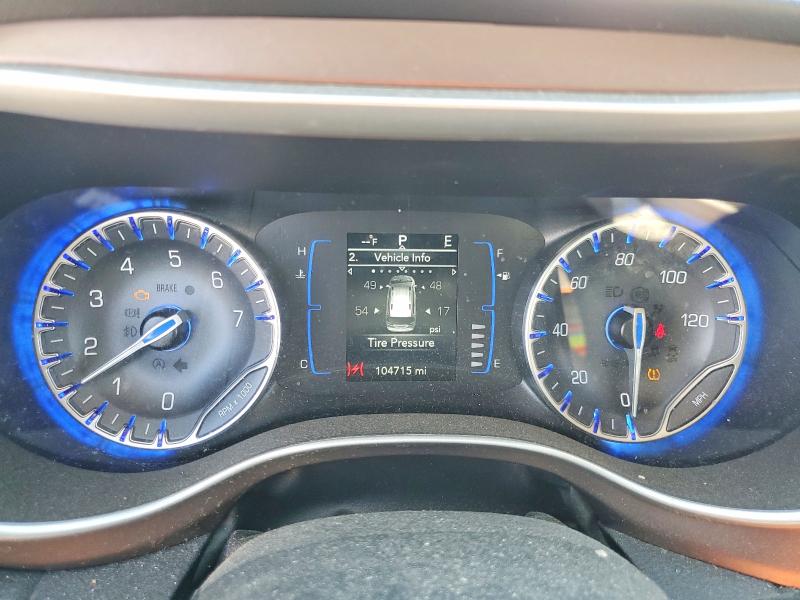 49501686 :رقم المزاد ، 2C4RC1DG6MR569670 vin ، 2021 Chrysler Voyager مزاد بيع