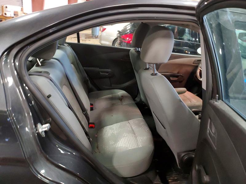 49400816 :رقم المزاد ، 1G1JA5SH3G4110747 vin ، 2016 Chevrolet Sonic مزاد بيع