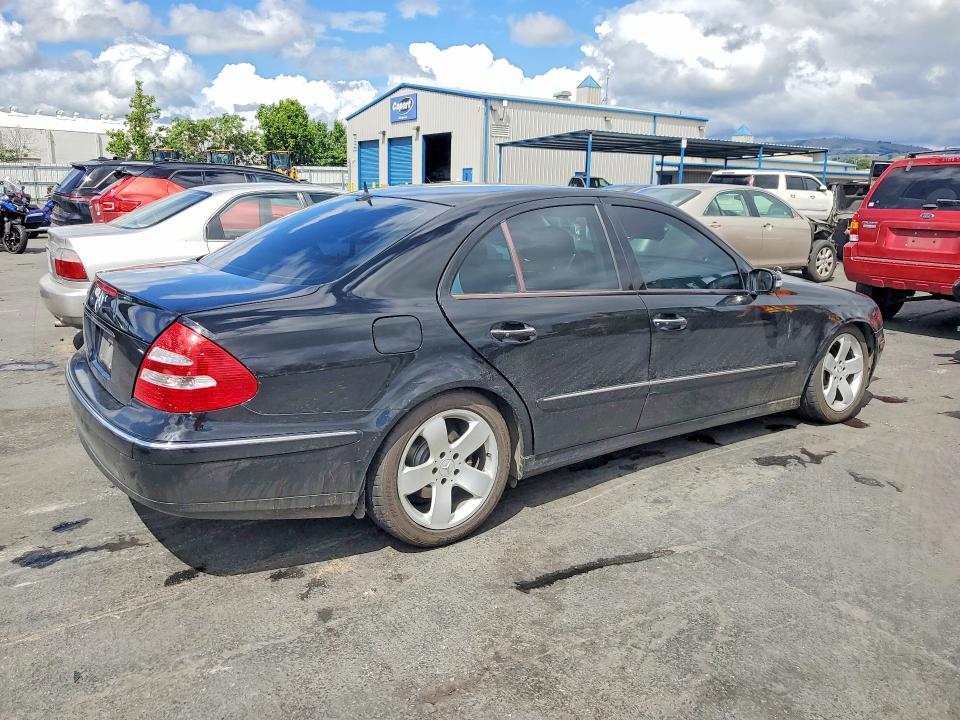 Продажа на аукционе авто 2003 Mercedes-benz E, vin: WDBUF70J13A279277, номер лота: 49623356