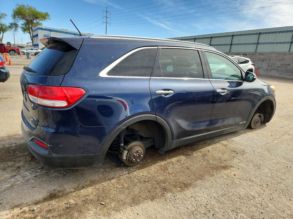 2017 Kia Sorento მანქანა იყიდება აუქციონზე, vin: 5XYPGDA57HG241054, აუქციონის ნომერი: 51442876