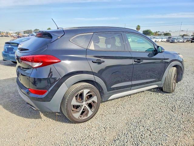 2017 Hyundai Tucson მანქანა იყიდება აუქციონზე, vin: KM8J33A27HU570428, აუქციონის ნომერი: 51164496