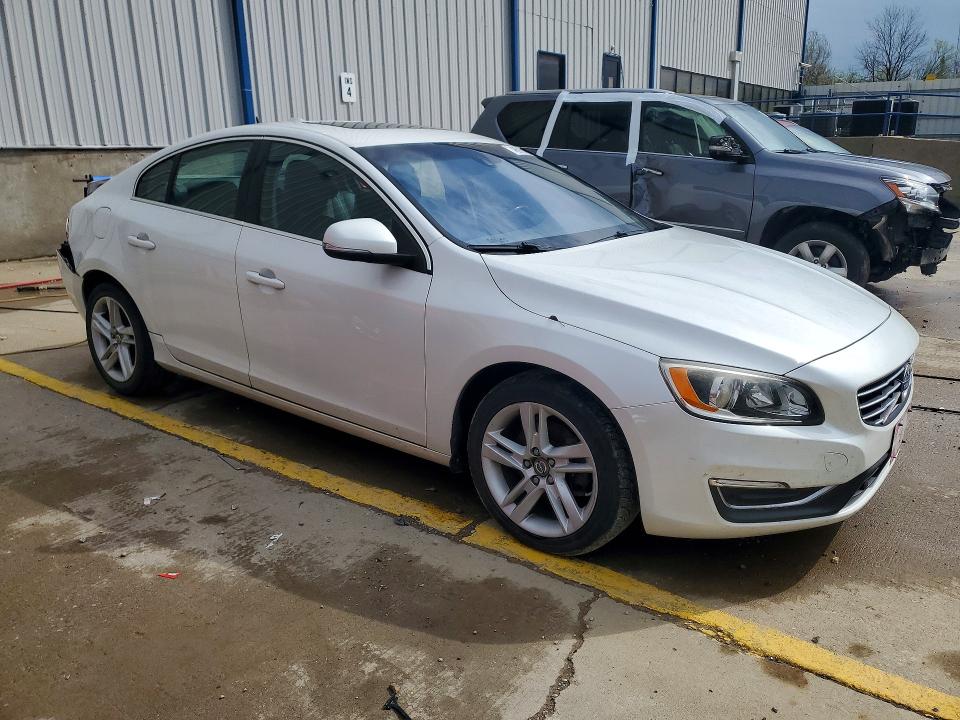 2015 Volvo S60 მანქანა იყიდება აუქციონზე, vin: YV126MFK5F1340149, აუქციონის ნომერი: 48615116