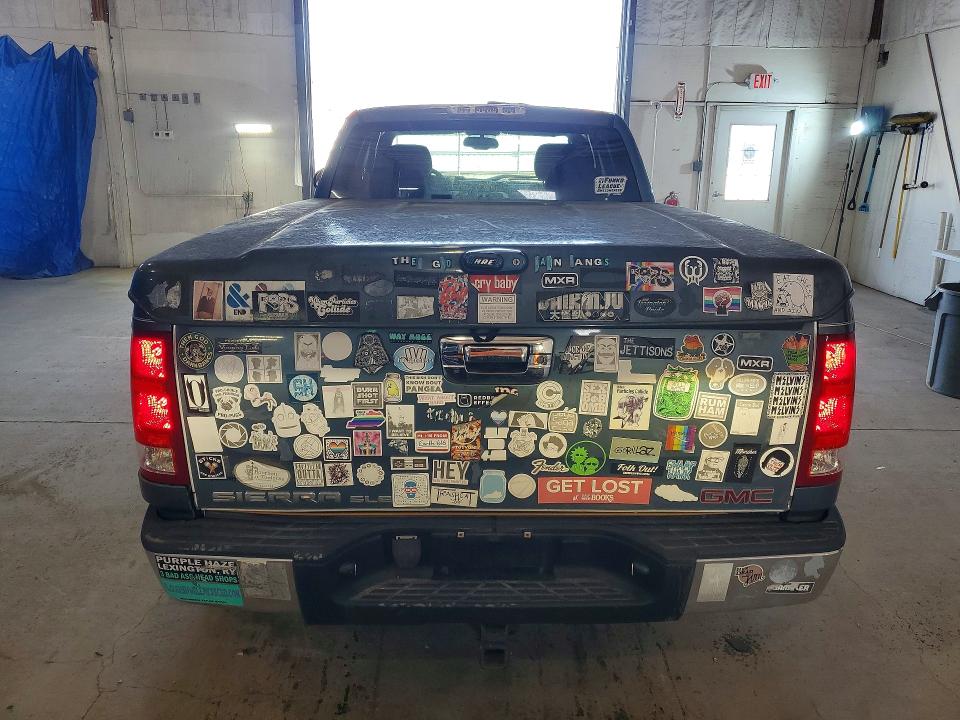 49604746 :رقم المزاد ، 2GTEC19J771611625 vin ، 2007 Gmc New Sierra مزاد بيع