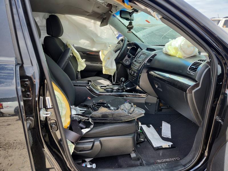 49475166 :رقم المزاد ، 5XYKT4A78FG551735 vin ، 2015 Kia Sorento مزاد بيع