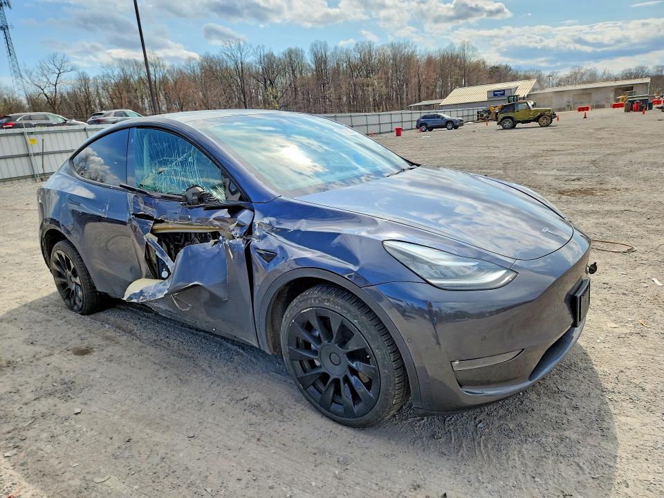48501046 :رقم المزاد ، 7SAYGDEE1NF481608 vin ، 2022 Tesla Model Y مزاد بيع