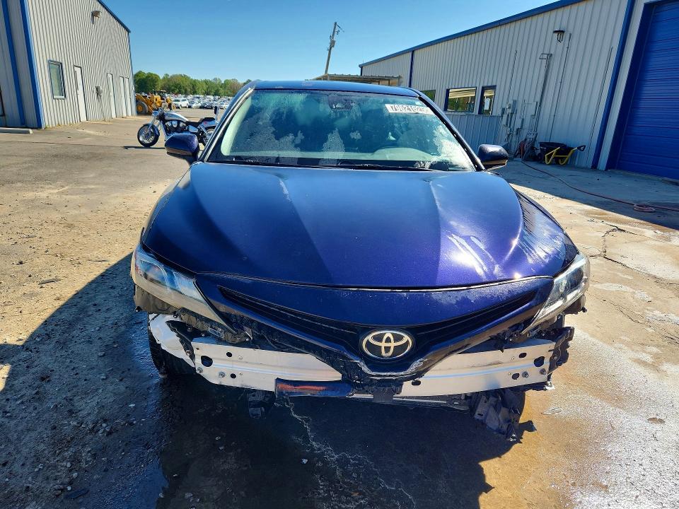 Продажа на аукционе авто 2022 Toyota Camry, vin: 4T1G11AK4NU631914, номер лота: 79621625