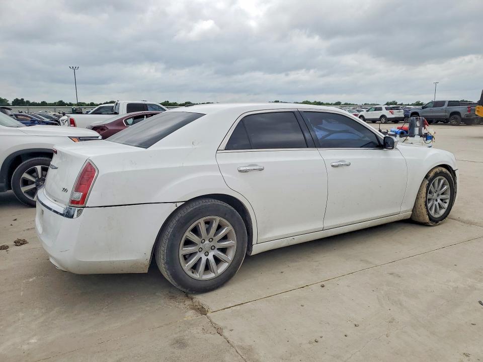 51142856 :رقم المزاد ، 2C3CCACG7CH182125 vin ، 2012 Chrysler 300 مزاد بيع