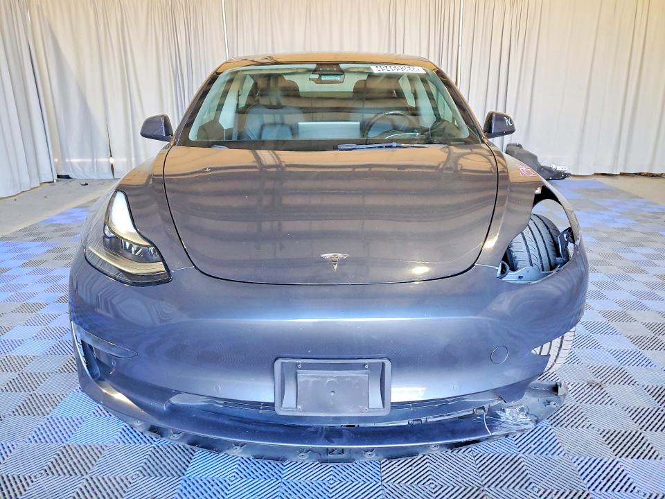 49469366 :رقم المزاد ، 5YJ3E1EA9NF304541 vin ، 2022 Tesla Model 3 مزاد بيع