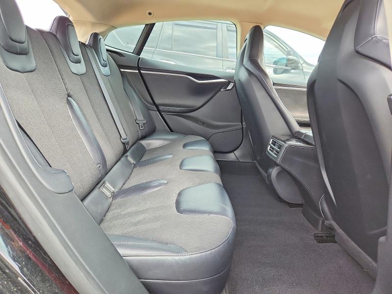 48319286 :رقم المزاد ، 5YJSA1H14EFP44685 vin ، 2014 Tesla Model S مزاد بيع