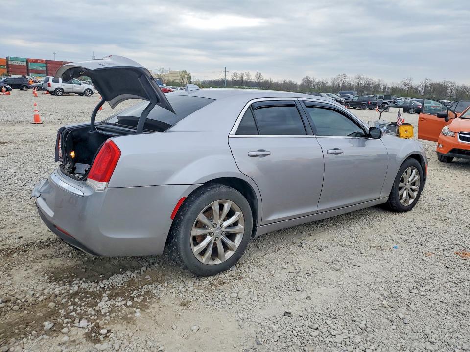 49747266 :رقم المزاد ، 2C3CCARG4FH899416 vin ، 2015 Chrysler 300 مزاد بيع