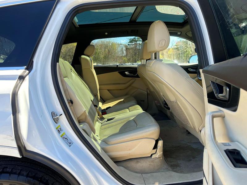 Продажа на аукционе авто 2017 Audi Q7, vin: WA1VAAF78HD035509, номер лота: 50607566