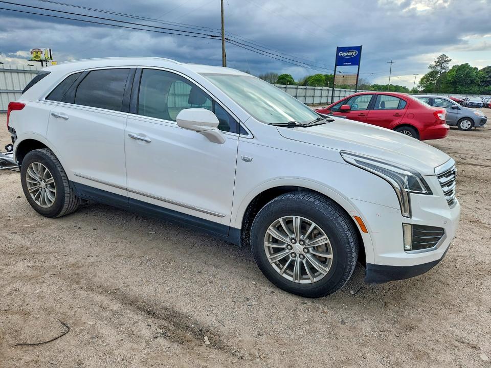 48301876 :رقم المزاد ، 1GYKNBRS9HZ307954 vin ، 2017 Cadillac Xt5 مزاد بيع