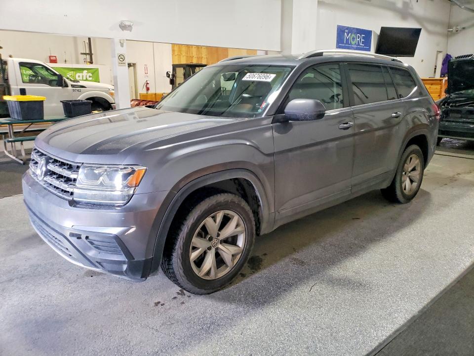 50676096 :رقم المزاد ، 1V2HR2CAXJC501985 vin ، 2018 Volkswagen Atlas مزاد بيع