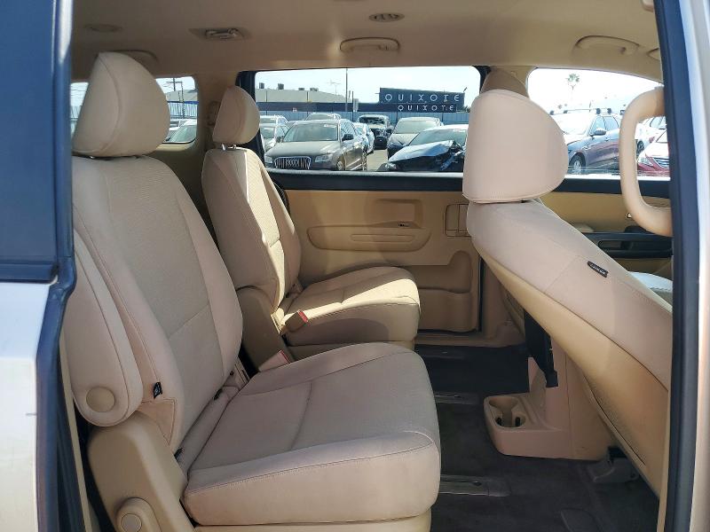 50353366 :رقم المزاد ، KNDMB5C18G6140138 vin ، 2016 Kia Sedona مزاد بيع