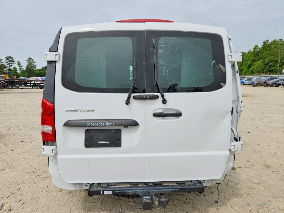 51679416 :رقم المزاد ، W1YV0CEY1M3908642 vin ، 2021 Mercedes-benz Metris مزاد بيع