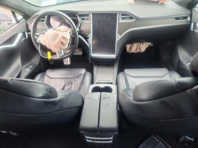 49095196 :رقم المزاد ، 5YJSA1E20HF211086 vin ، 2017 Tesla Model S مزاد بيع