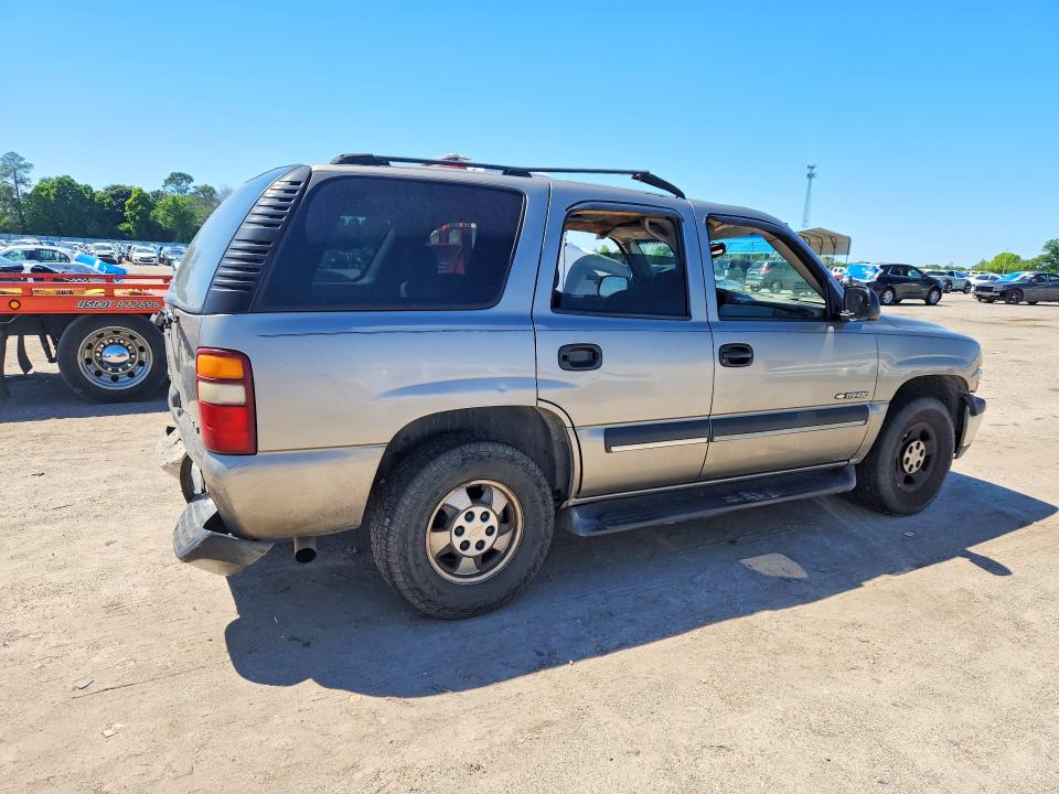 2003 Chevrolet Tahoe მანქანა იყიდება აუქციონზე, vin: 1GNEC13V83R139617, აუქციონის ნომერი: 48990676