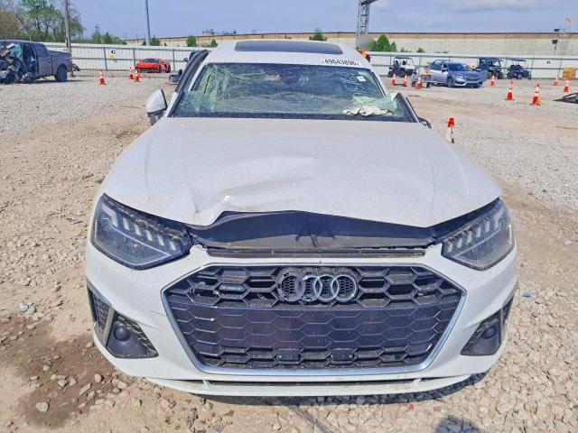Aukcja sprzedaży 2022 Audi A4, vin: WAUEAAF41NN015164, numer aukcji: 49643896
