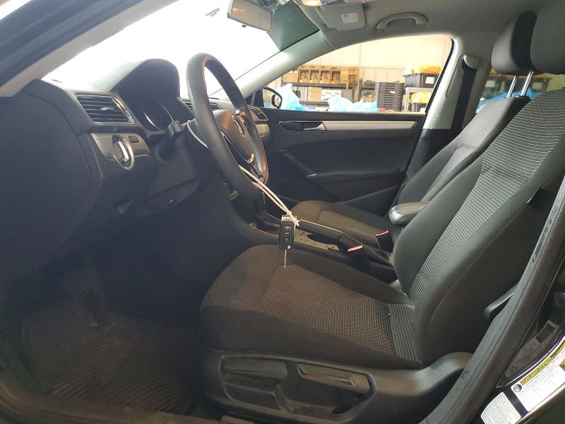 51559036 :رقم المزاد ، 1VWAT7A30HC004148 vin ، 2017 Volkswagen Passat مزاد بيع