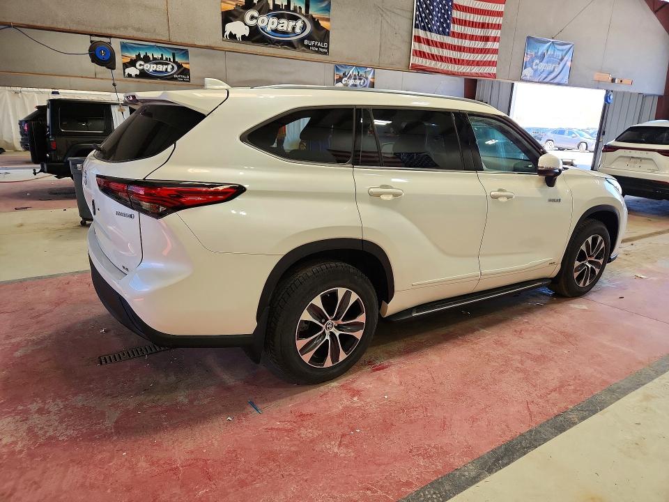 2021 Toyota Highlander მანქანა იყიდება აუქციონზე, vin: 5TDHBRCH9MS530747, აუქციონის ნომერი: 78180434