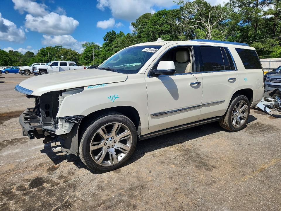 2015 Cadillac Escalade მანქანა იყიდება აუქციონზე, vin: 1GYS3NKJ7FR600130, აუქციონის ნომერი: 47910846