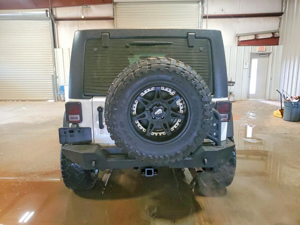 2014 Jeep Wrangler Unlimited მანქანა იყიდება აუქციონზე, vin: 1C4BJWDG8EL322827, აუქციონის ნომერი: 49135646