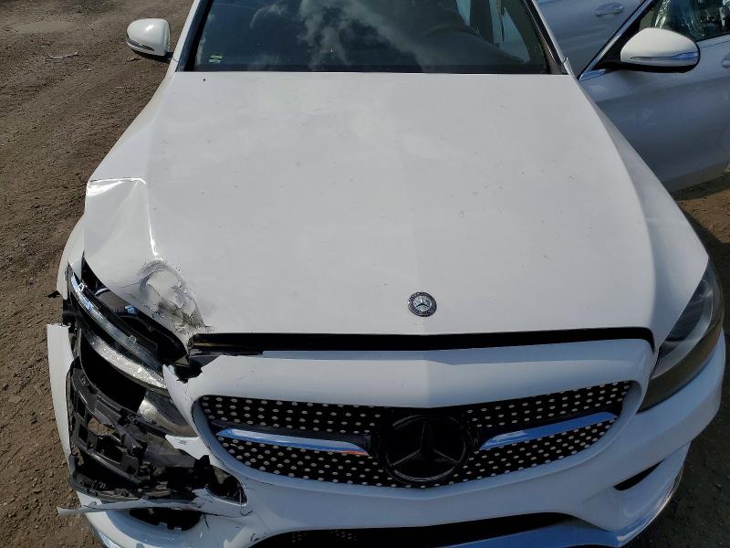 51169666 :رقم المزاد ، 55SWF4JB9HU219339 vin ، 2017 Mercedes-benz C مزاد بيع