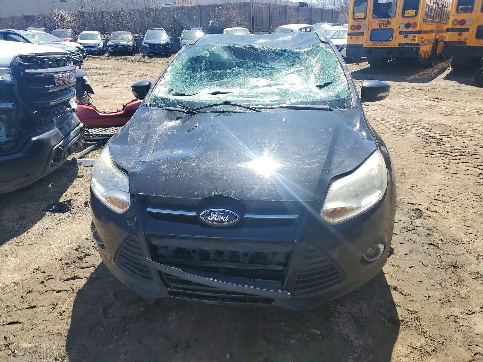 50551836 :رقم المزاد ، 1FAHP3F24CL358994 vin ، 2012 Ford Focus مزاد بيع