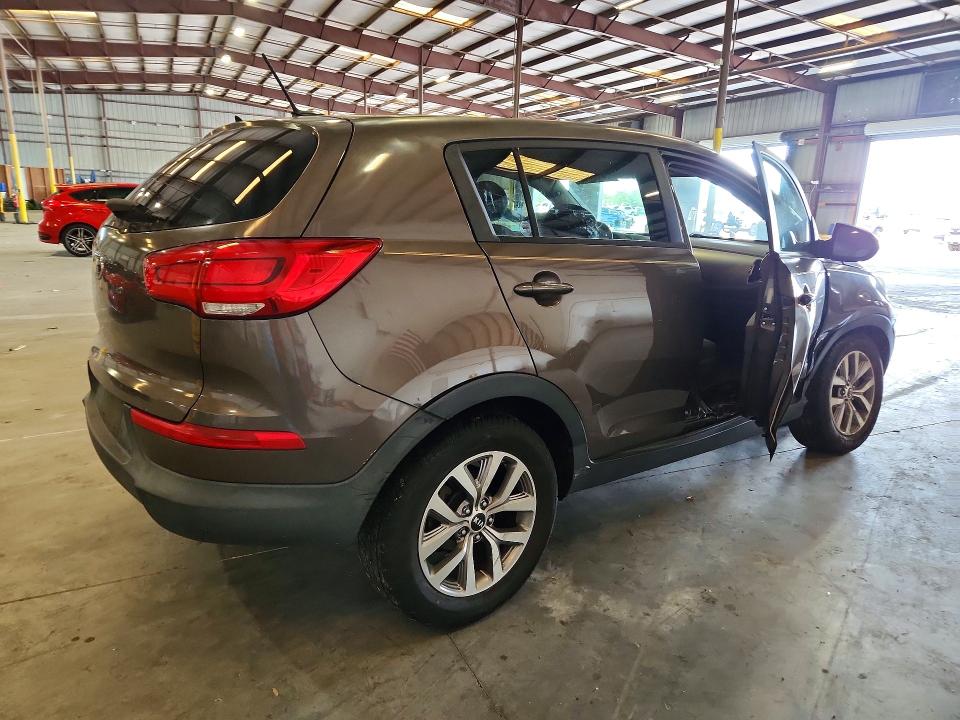 49937996 :رقم المزاد ، KNDPB3AC0F7759492 vin ، 2015 Kia Sportage مزاد بيع