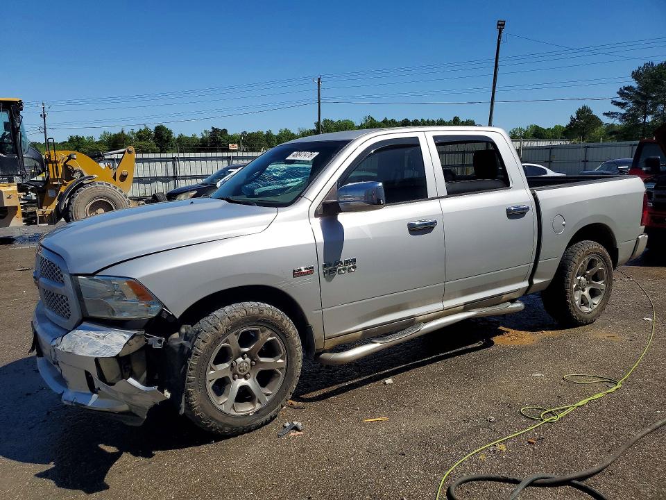 48841476 :رقم المزاد ، 1C6RR6KT0FS624084 vin ، 2015 Ram 1500 مزاد بيع