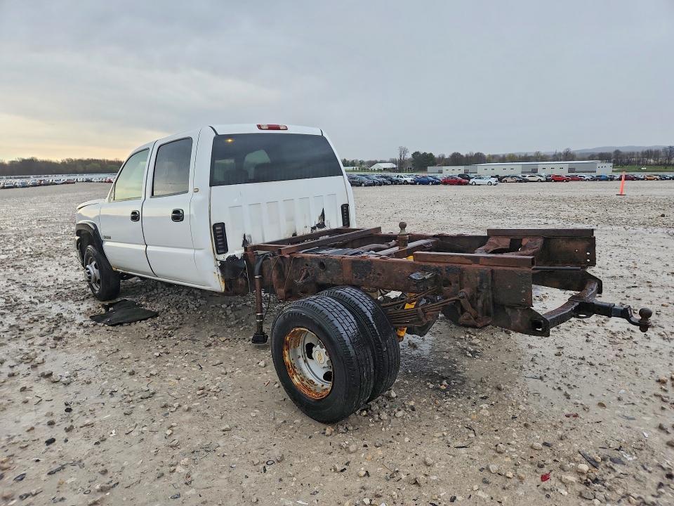 2003 Chevrolet Silverado მანქანა იყიდება აუქციონზე, vin: 1GCJK33G23F106122, აუქციონის ნომერი: 49470716