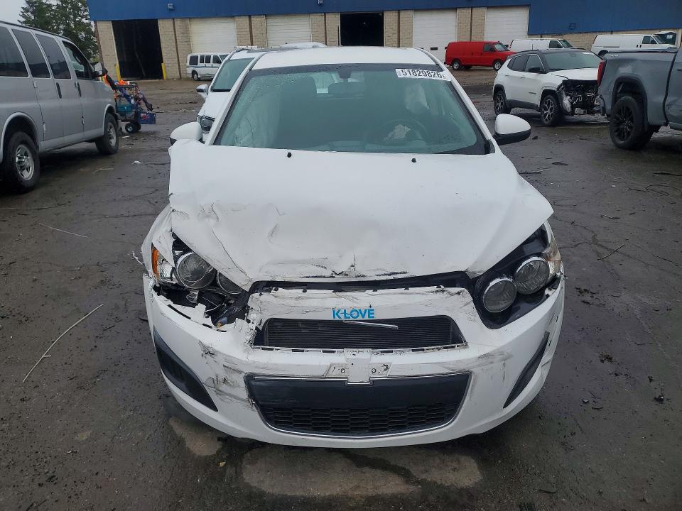 2015 Chevrolet Sonic მანქანა იყიდება აუქციონზე, vin: 1G1JE6SB2F4197903, აუქციონის ნომერი: 51829826