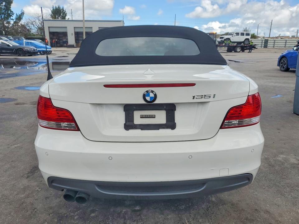 Продажа на аукционе авто 2011 Bmw 135, vin: WBAUN7C56BVM25230, номер лота: 49009676