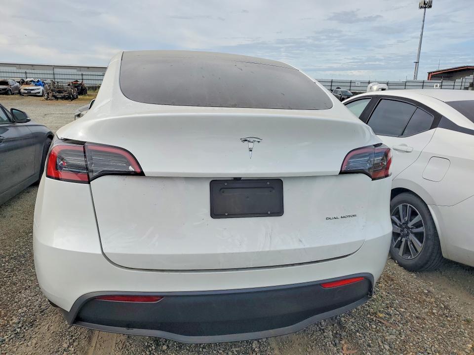 48245936 :رقم المزاد ، 7SAYGDEE9RF069927 vin ، 2024 Tesla Model Y مزاد بيع