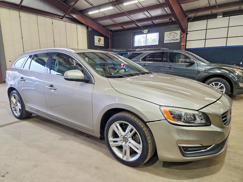 2015 Volvo V60 მანქანა იყიდება აუქციონზე, vin: YV1612SM9F1267136, აუქციონის ნომერი: 51161266