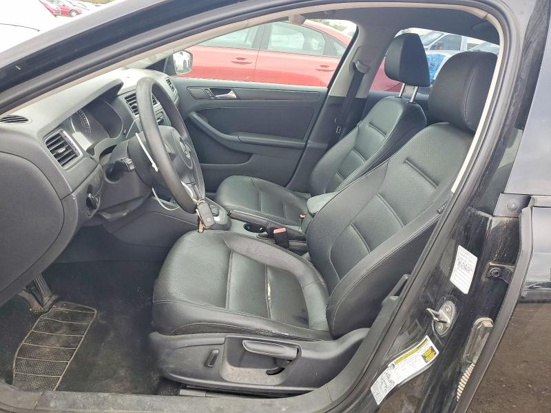 51468066 :رقم المزاد ، 3VWD17AJ1EM381373 vin ، 2014 Volkswagen Jetta مزاد بيع