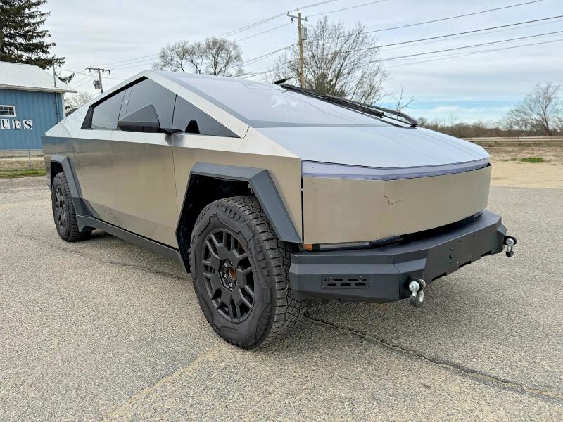2024 Tesla Cybertruck მანქანა იყიდება აუქციონზე, vin: 7G2CEHEE3RA048554, აუქციონის ნომერი: 51572876