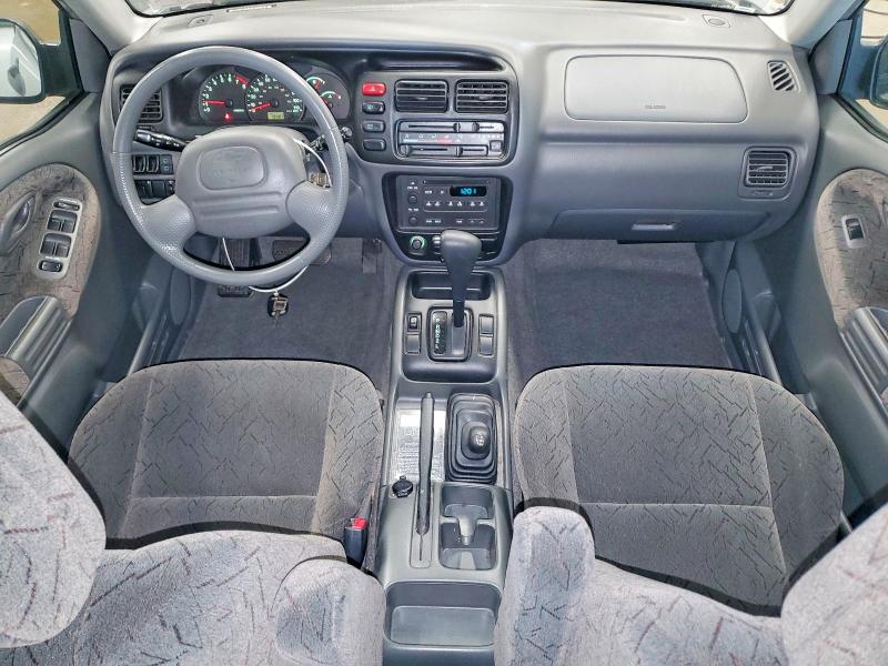 49281706 :رقم المزاد ، 2CNBJ734926935942 vin ، 2002 Chev Tracker مزاد بيع