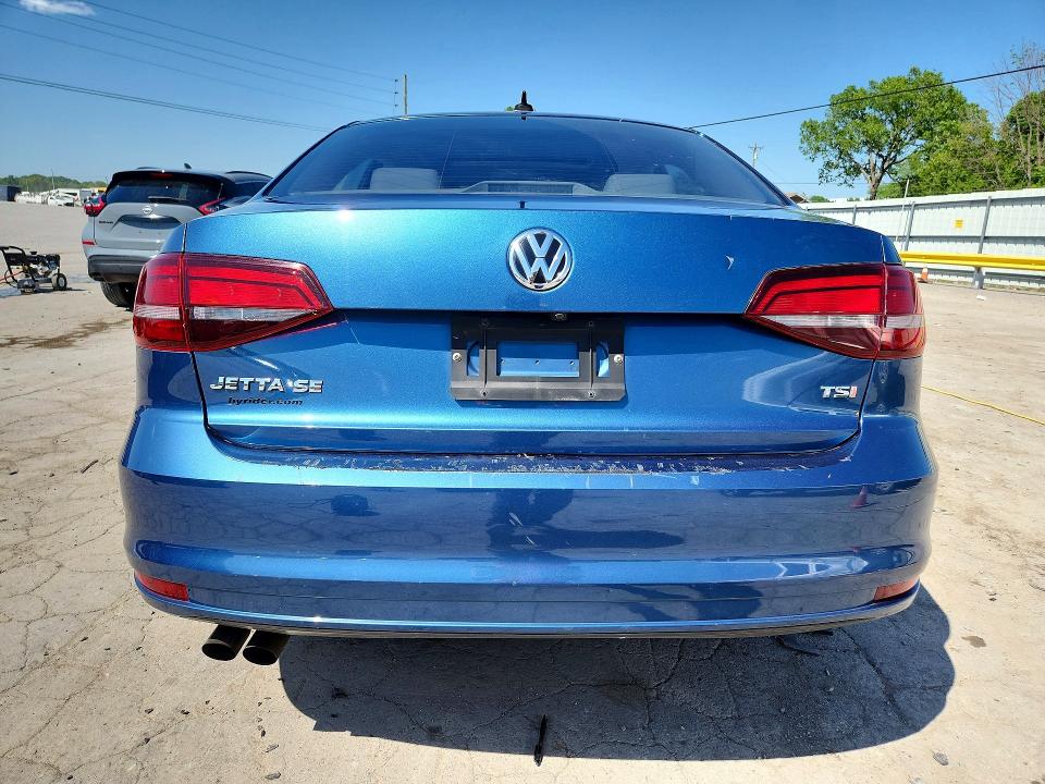 50772576 :رقم المزاد ، 3VWDB7AJ1HM225349 vin ، 2017 Volkswagen Jetta مزاد بيع