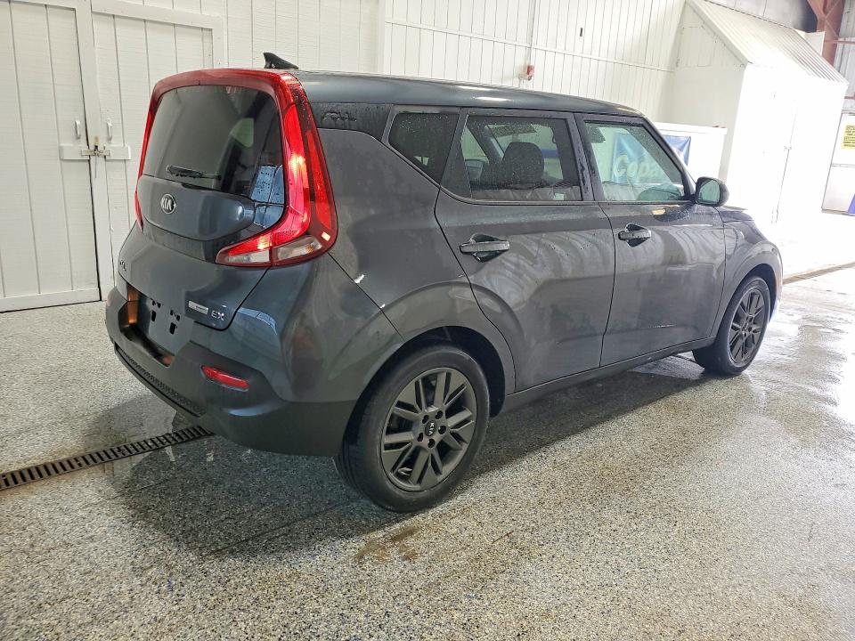 49561486 :رقم المزاد ، KNDJ33AU7M7757246 vin ، 2021 Kia Soul مزاد بيع
