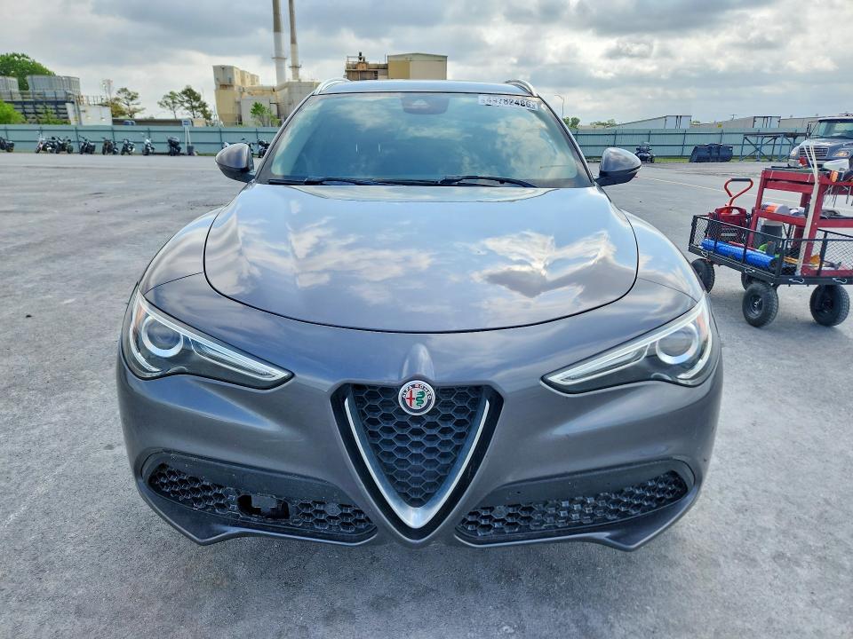 Продаж на аукціоні авто 2018 Alfa Romeo Stelvio, vin: ZASFAKBN6J7B60007, номер лоту: 49782486