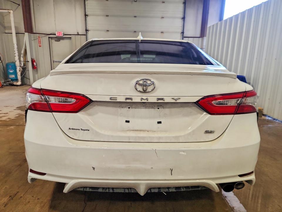 48140206 :رقم المزاد ، 4T1B11HK7KU812467 vin ، 2019 Toyota Camry مزاد بيع