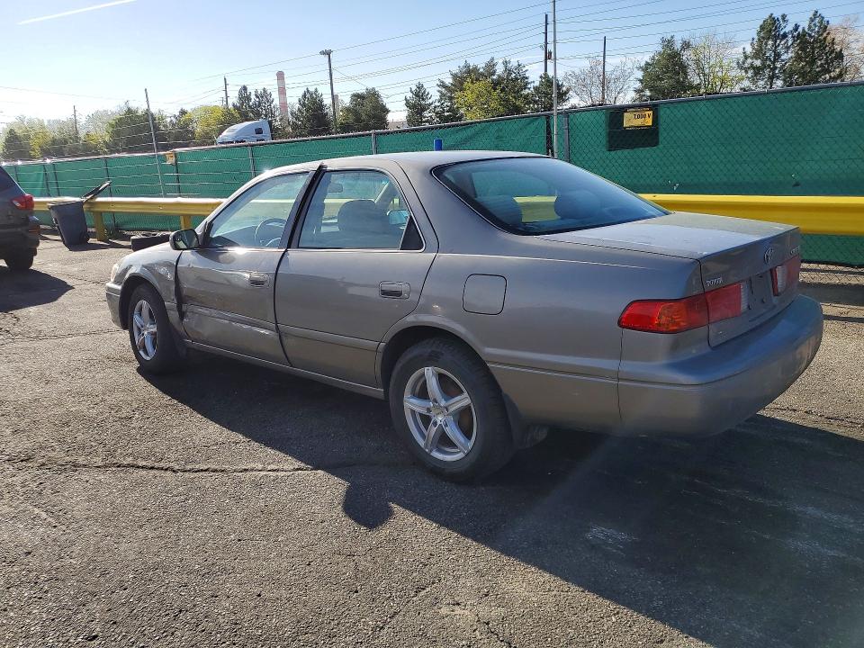 2001 Toyota Camry მანქანა იყიდება აუქციონზე, vin: 4T1BG22K11U081529, აუქციონის ნომერი: 49138646