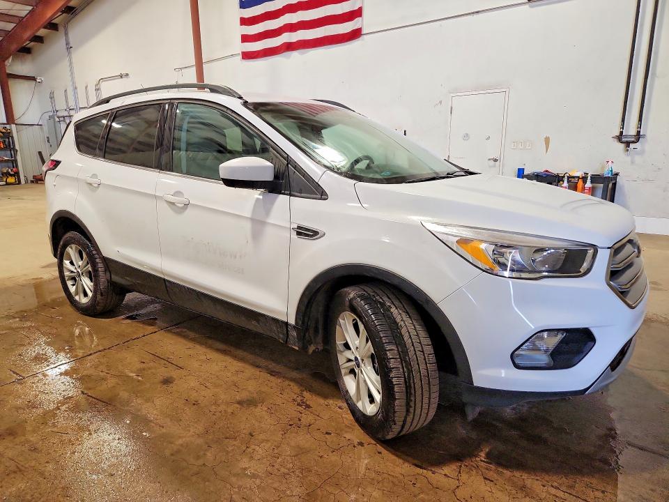 Продажа на аукционе авто 2018 Ford Escape, vin: 1FMCU9GD1JUC37620, номер лота: 50274266