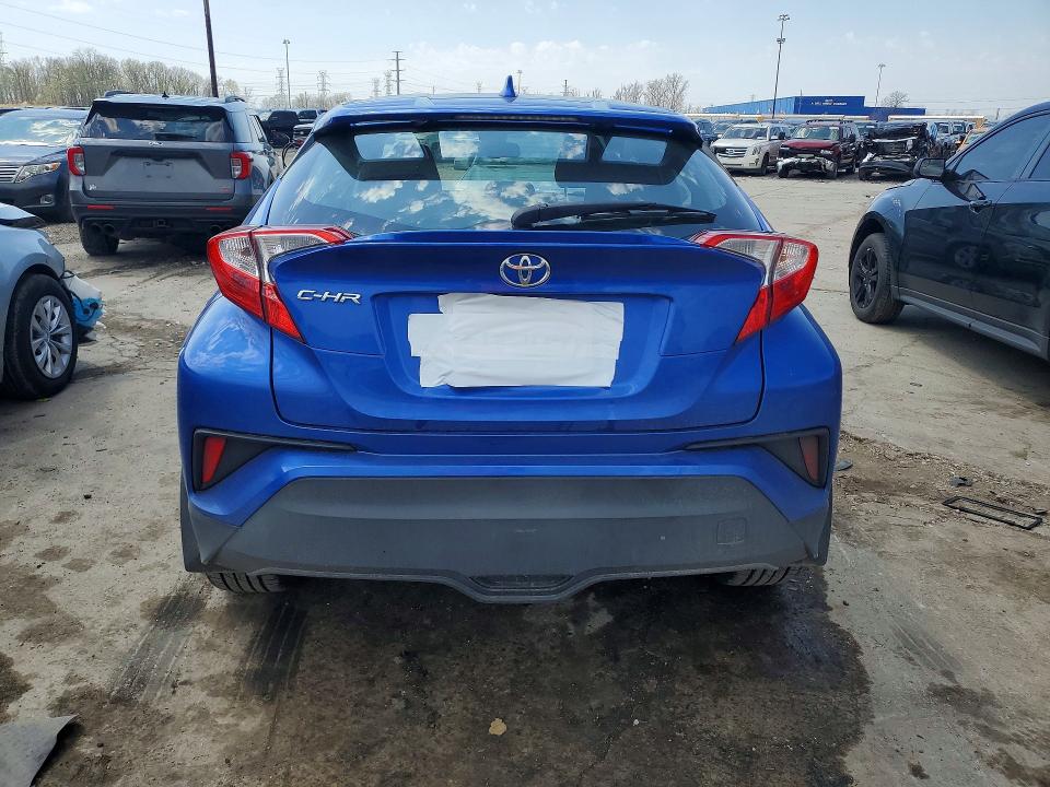50722556 :رقم المزاد ، NMTKHMBX3JR014104 vin ، 2018 Toyota C-hr مزاد بيع