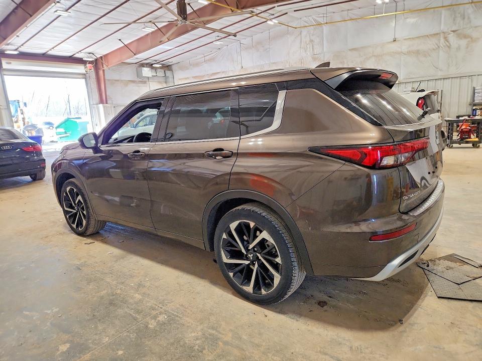 49465846 :رقم المزاد ، JA4J4VA87NZ091727 vin ، 2022 Mitsubishi Outlander مزاد بيع